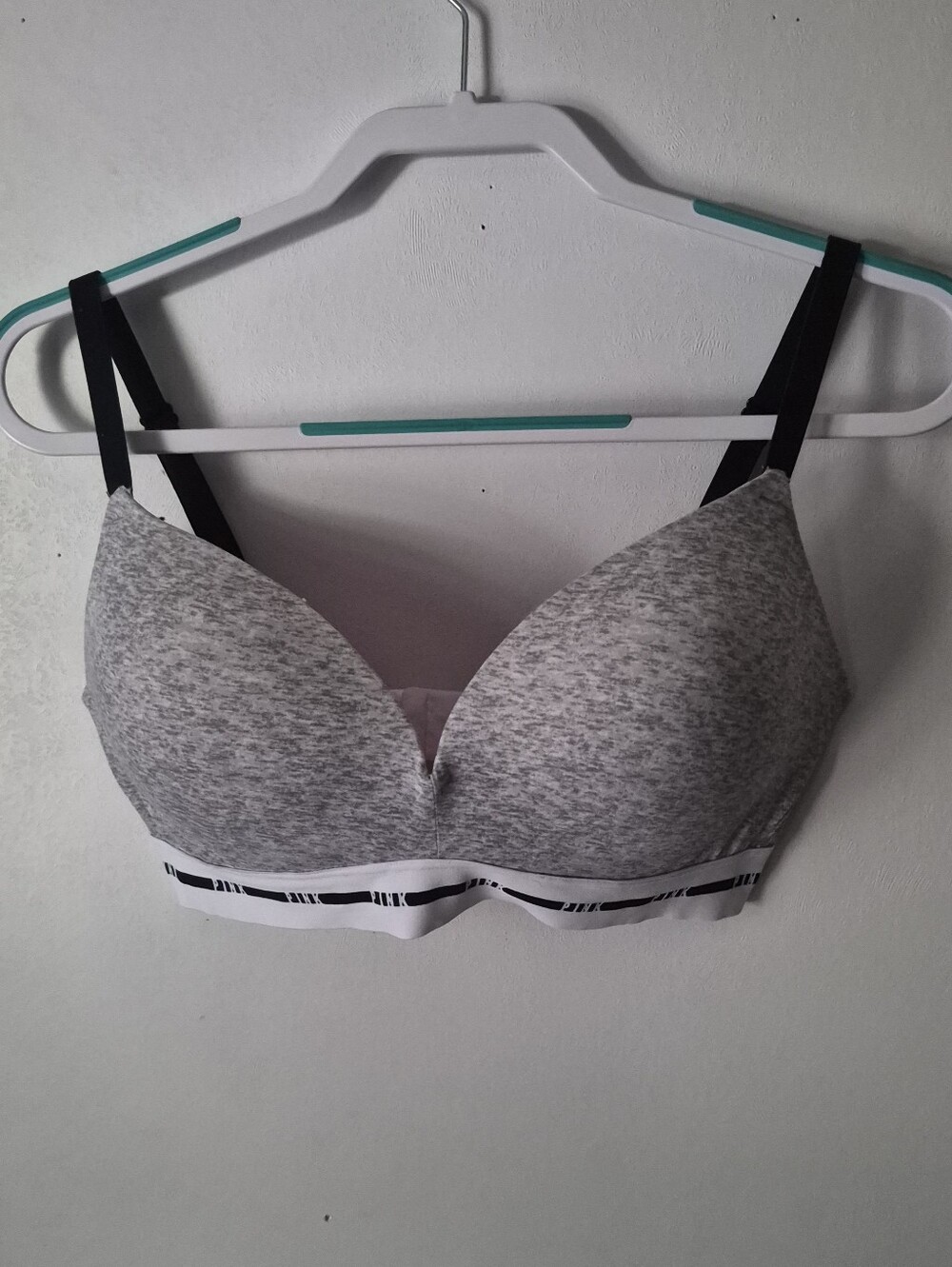 Victoria's Secret PINK Wear Everywhere Wireless Push Up Bra Gray 36DD